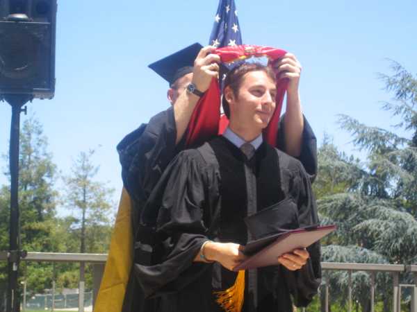 Grad 045.jpg 6/18/2006 5:58:24 PM